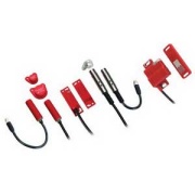 Non-Contact Interlock Switch Guardmaster SensaGuard, M18, Sn 15mm, 2NC safety, 1NO aux. solid state, Valox DR 48 housing ˄actuator, 50mA 24VDC, 6-in. pigtail M12 8pin, IP69K ˄NEMA3/4X/12/13, Allen-Bradley